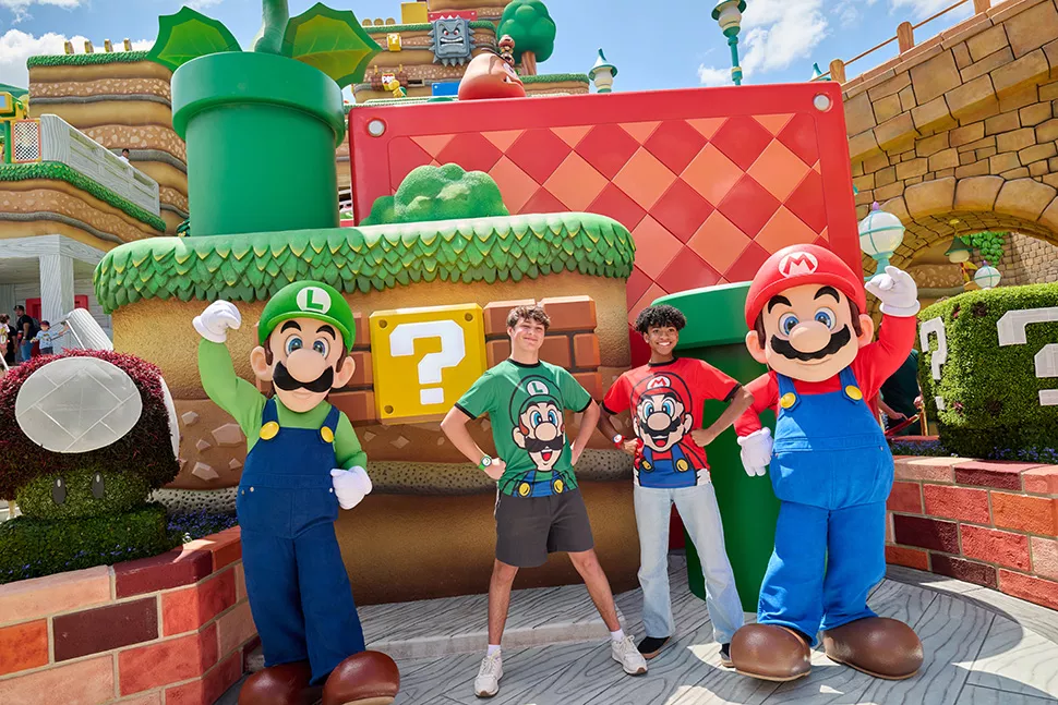 Kinder und Mario & Luigi von Nintendo